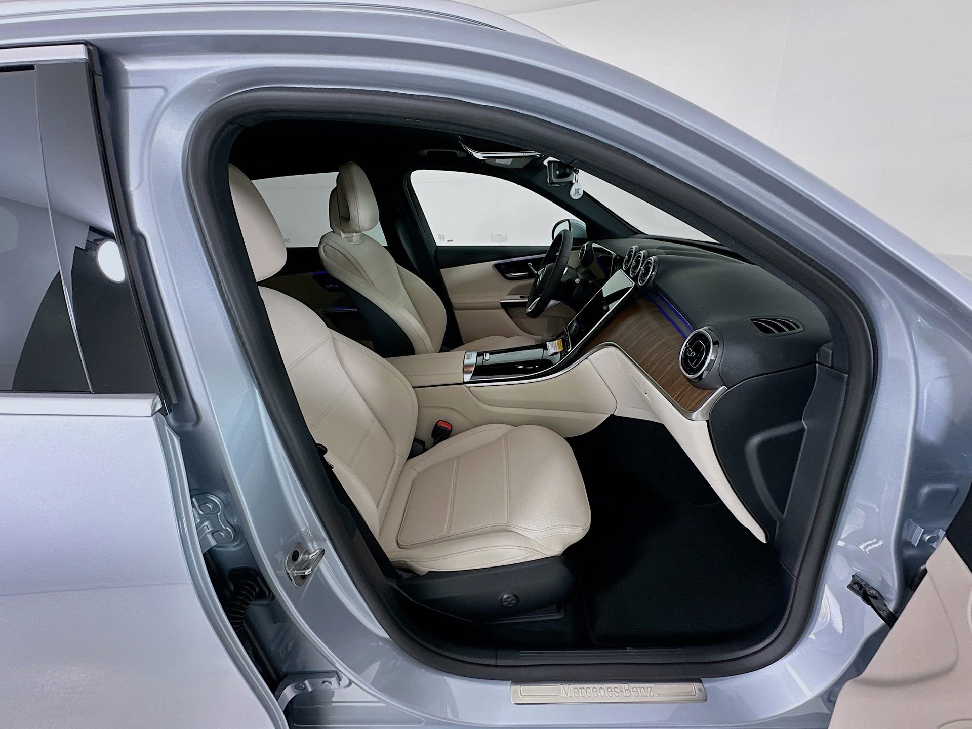 New 2026 Mercedes-Benz GLC 300 image 30