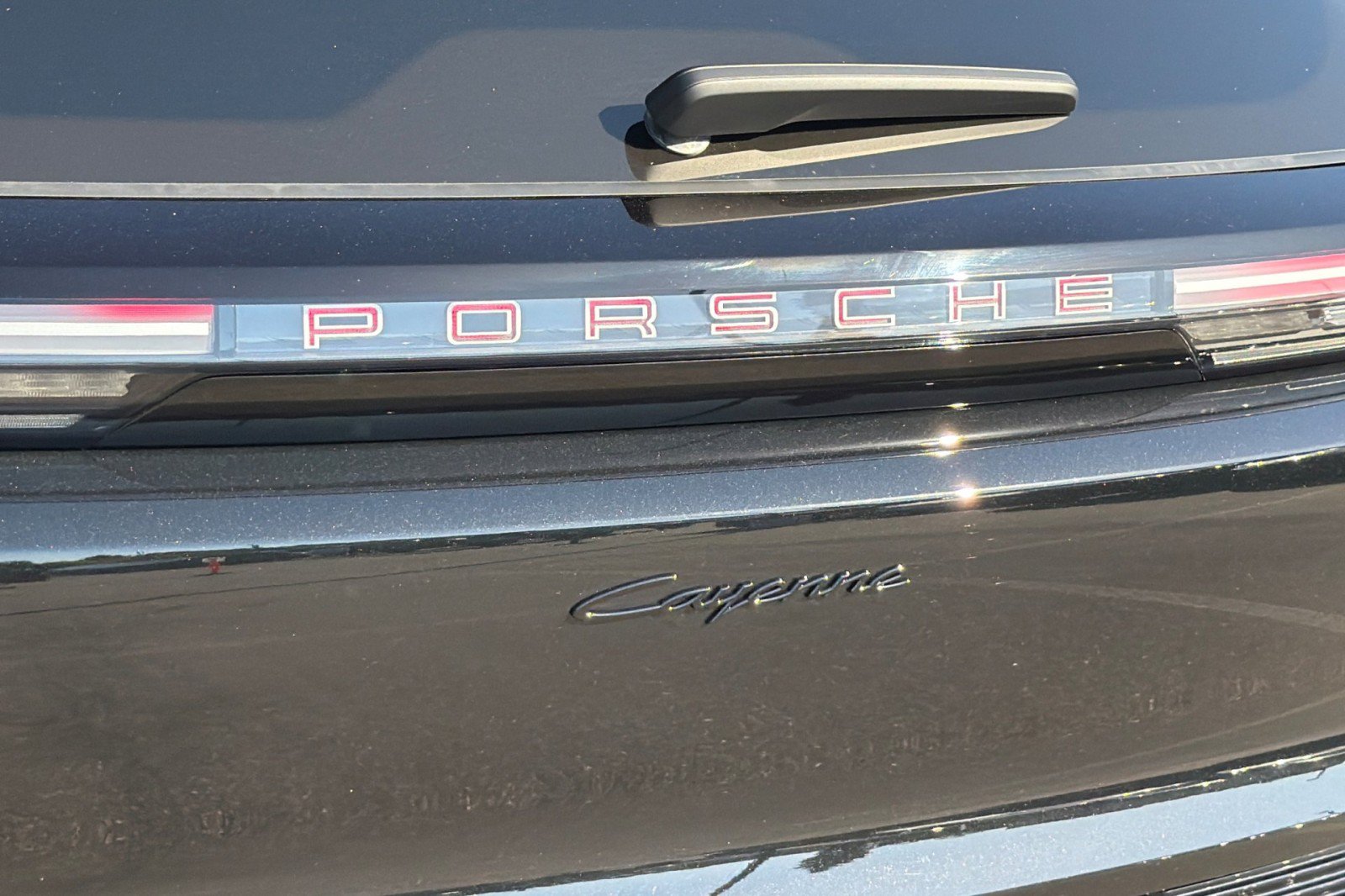 Used 2026 Porsche Cayenne Electric AWD/4WD image 28
