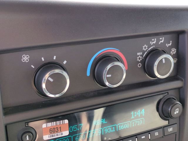 New 2025 GMC Savana 3500 w/ Power Convenience Package RWD image 17