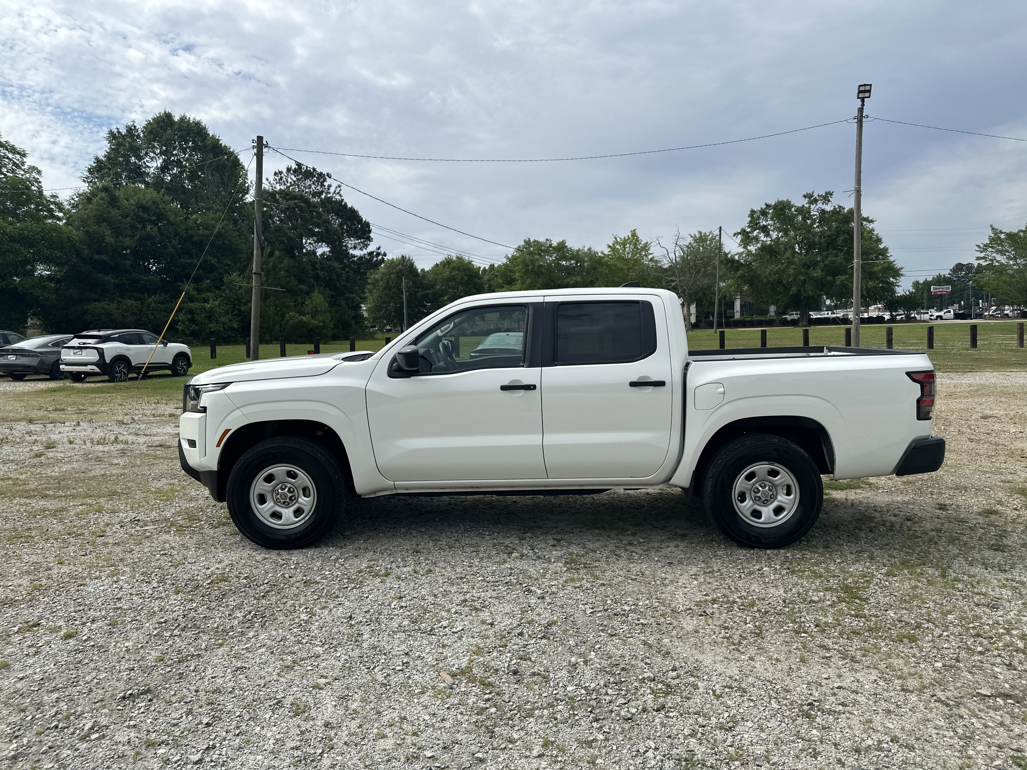 Used 2024 Nissan Frontier S AWD/4WD image 8