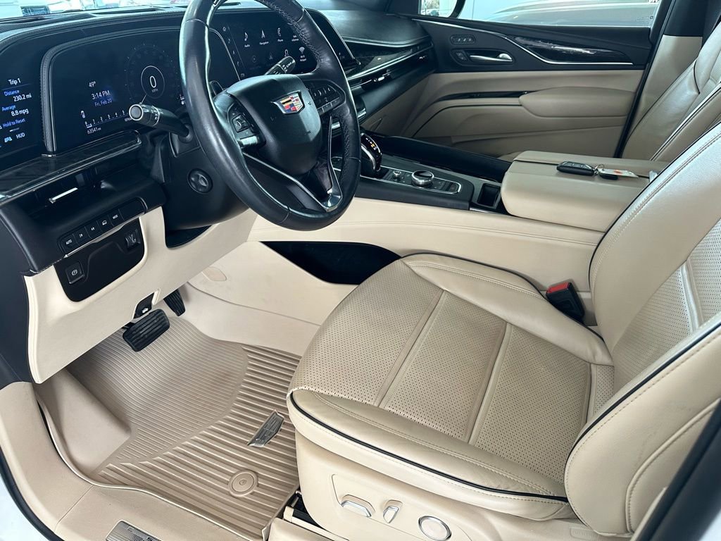 Used 2024 Cadillac Escalade Premium Luxury image 12