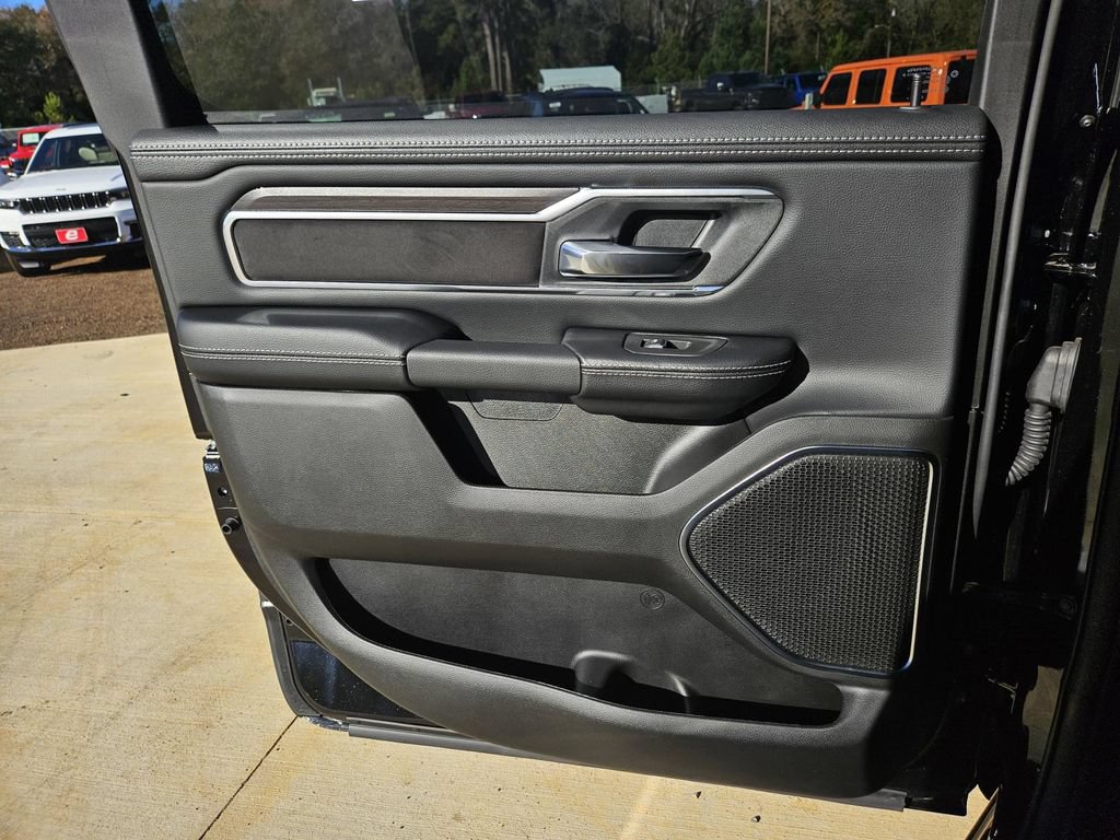 Used 2026 RAM 1500 Laramie w/ Night Edition AWD/4WD image 39