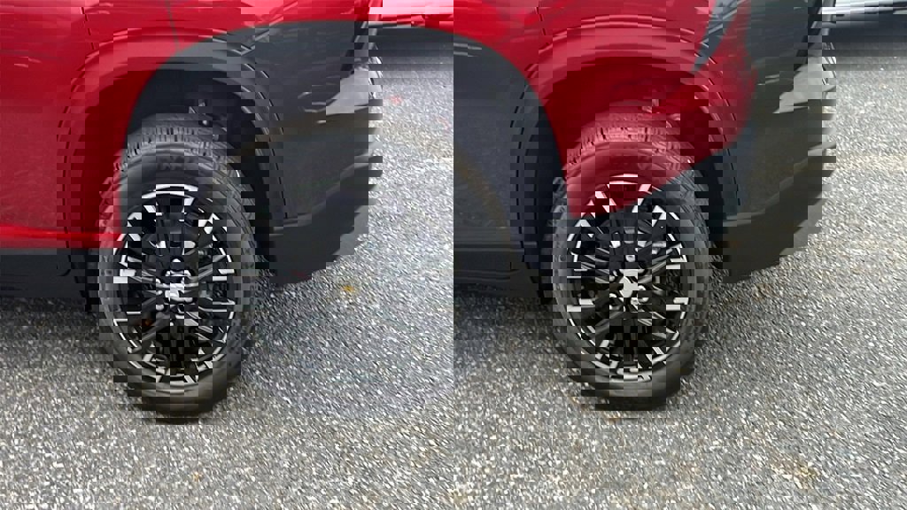 New 2026 Chevrolet Traverse LT w/ Sun and Wheel Package image 9