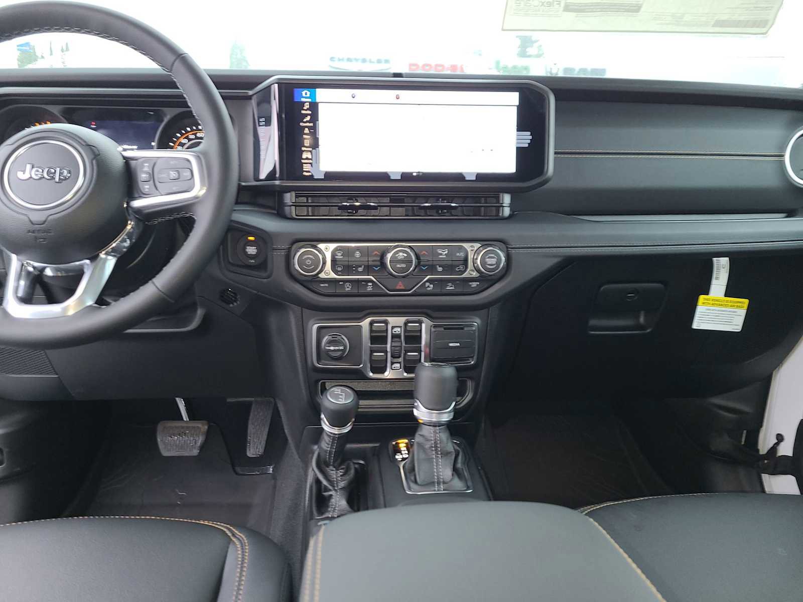 New 2026 Jeep Wrangler Unlimited Sahara AWD/4WD image 18