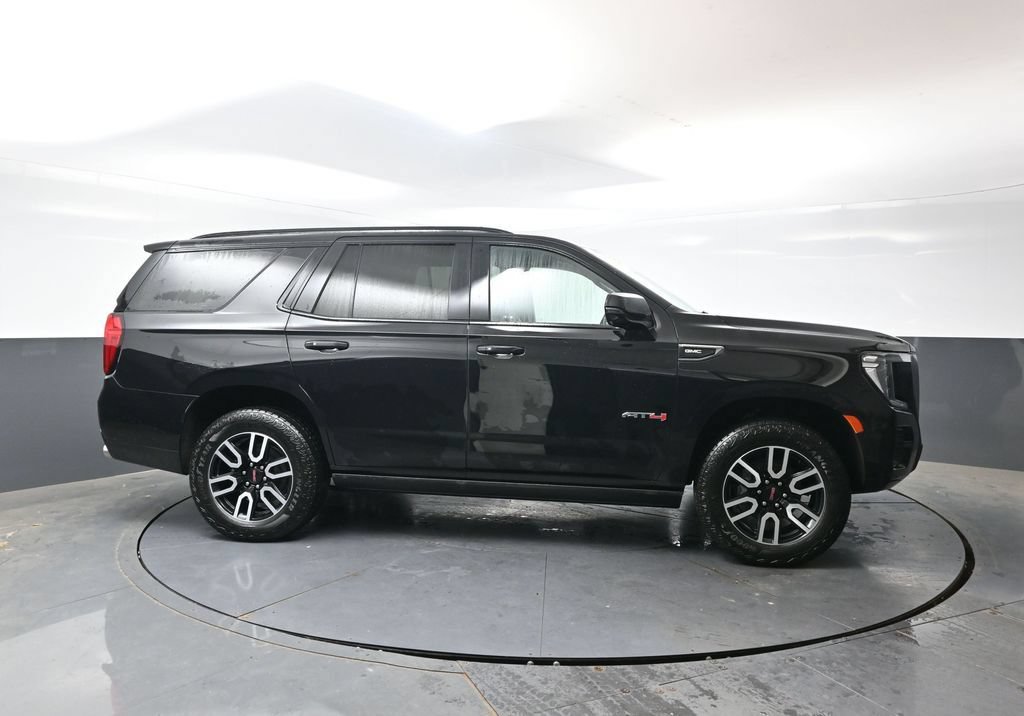 Used 2024 GMC Yukon AT4 w/ AT4 Premium Package AWD/4WD image 4