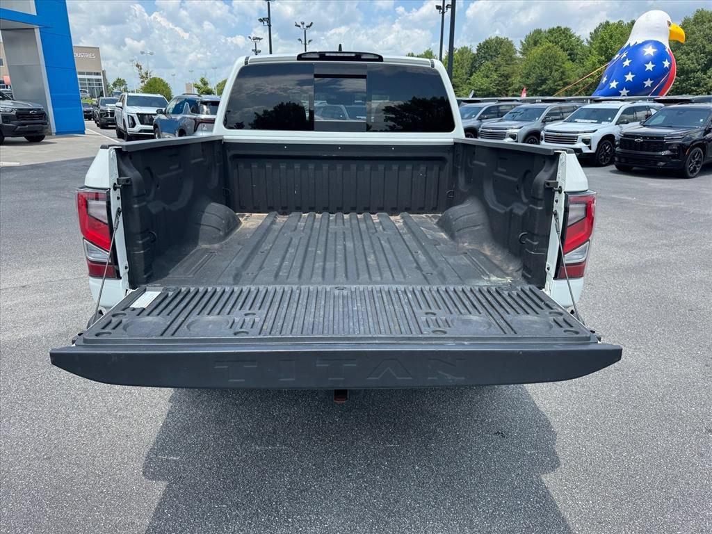 Used 2024 Nissan Titan PRO-4X w/ Off Road Protection Package AWD/4WD image 10