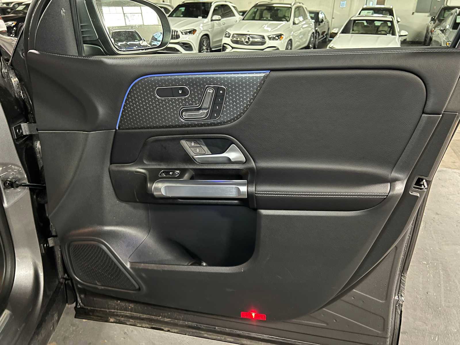 Certified 2025 Mercedes-Benz GLB 250 4MATIC image 10