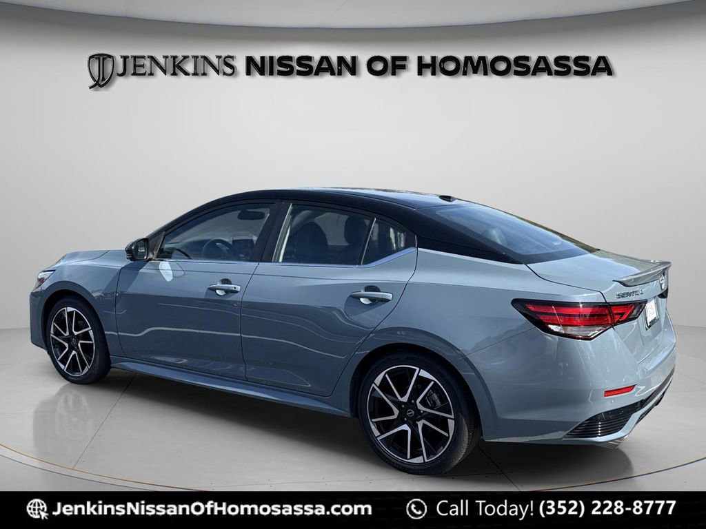 Certified 2025 Nissan Sentra SR w/ SR Premium Package image 7