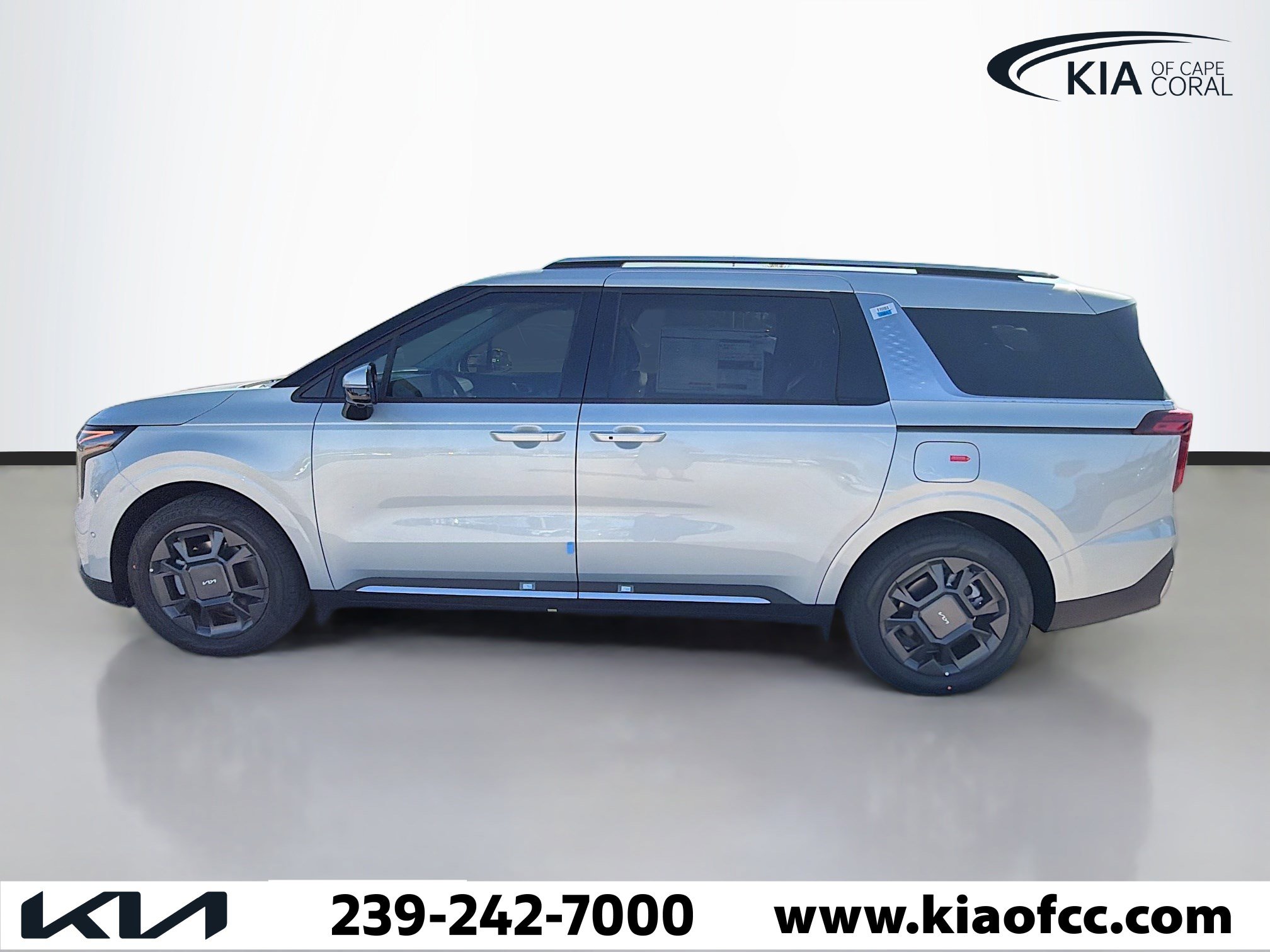 New 2026 Kia Carnival SX image 2