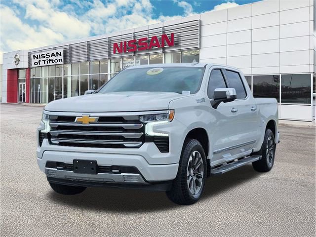 Used 2024 Chevrolet Silverado 1500 High Country w/ Technology Package image 3