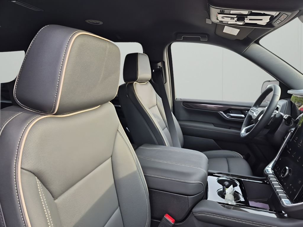 New 2026 GMC Yukon Elevation RWD image 15
