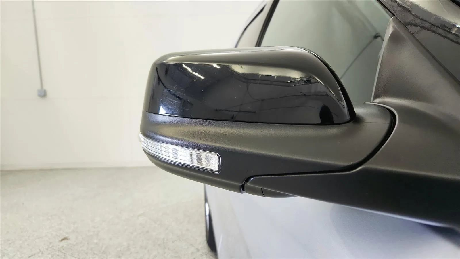 Used 2017 Ford Explorer XLT w/ Class II Trailer Tow Package image 18