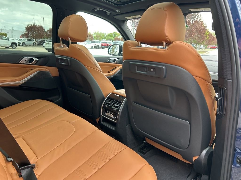 Used 2022 BMW X5 xDrive40i w/ Premium Package image 47