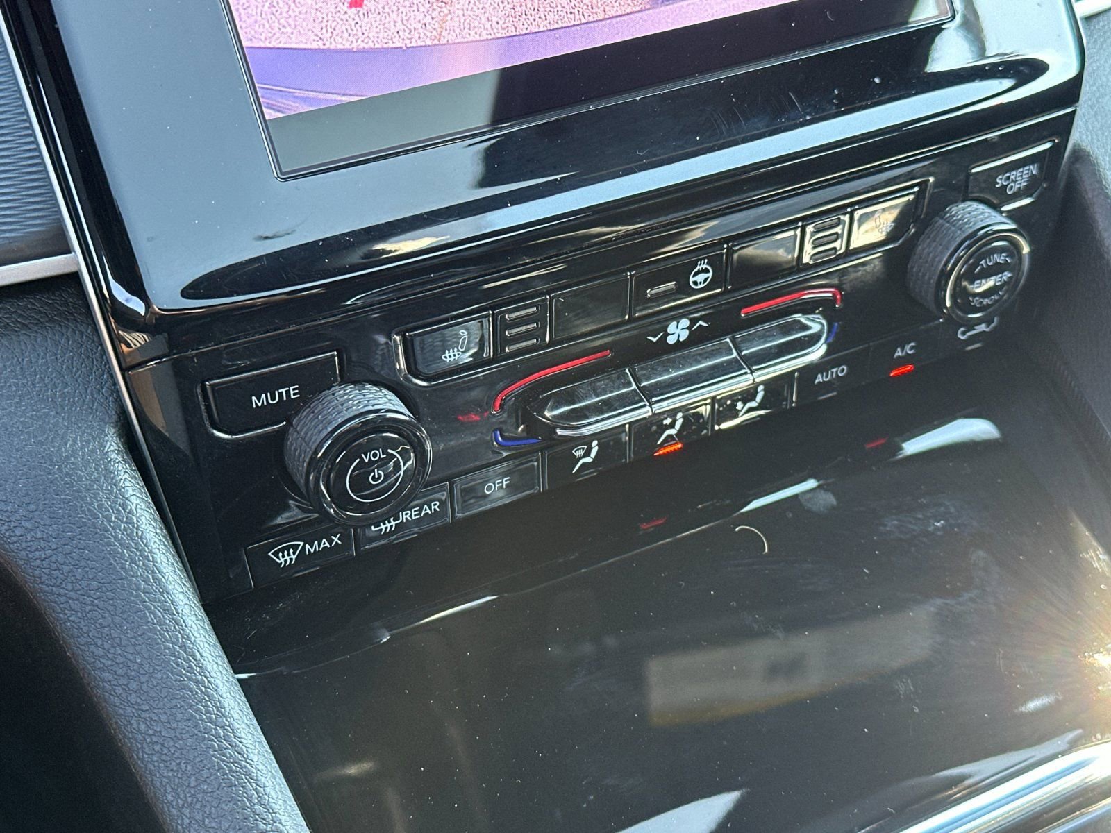 Certified 2025 Jeep Grand Cherokee Altitude image 20