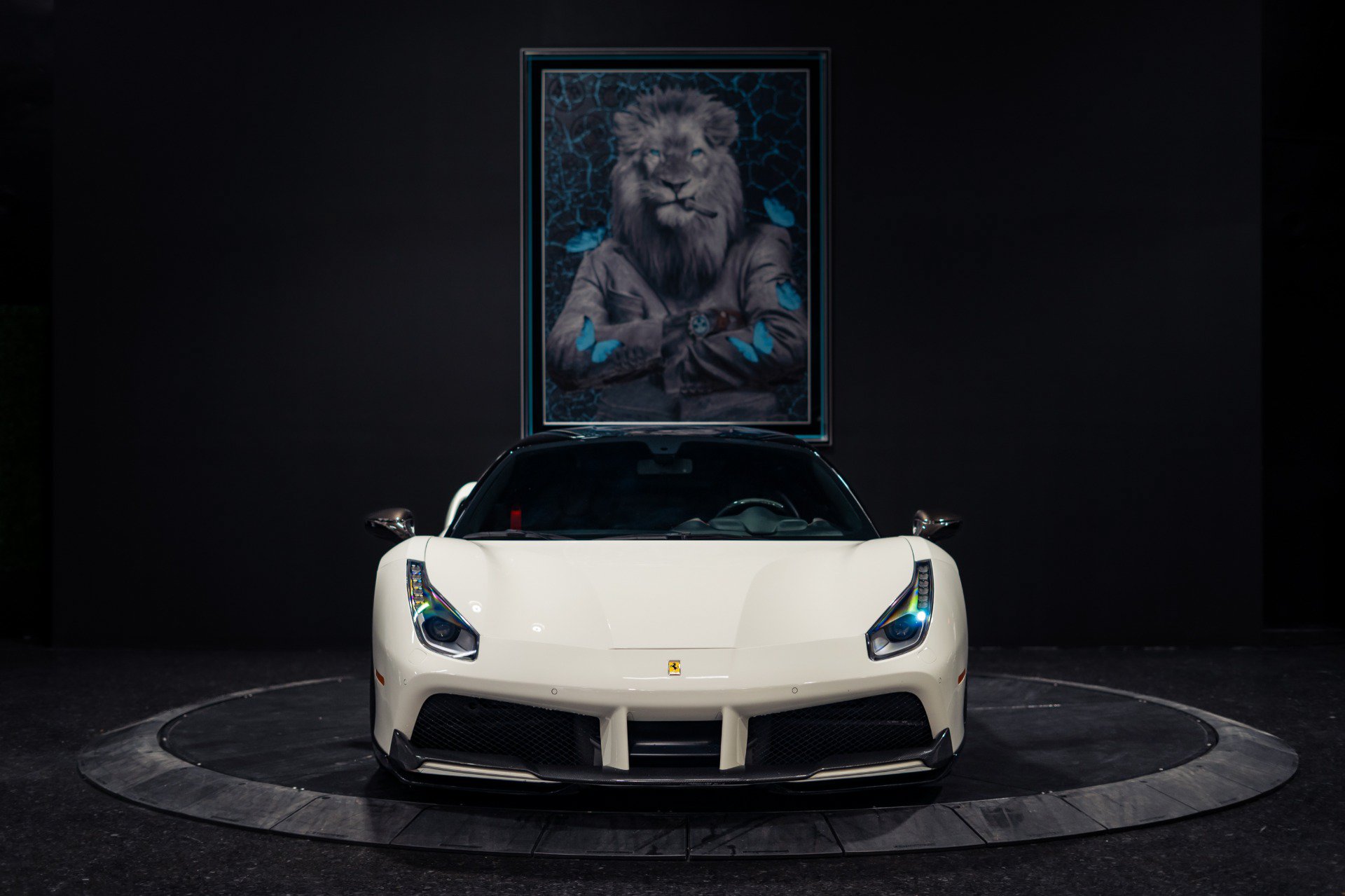 Used 2016 Ferrari 488 GTB RWD image 4