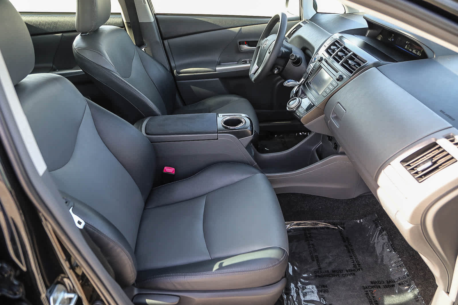 Used 2012 Toyota Prius V Five image 7