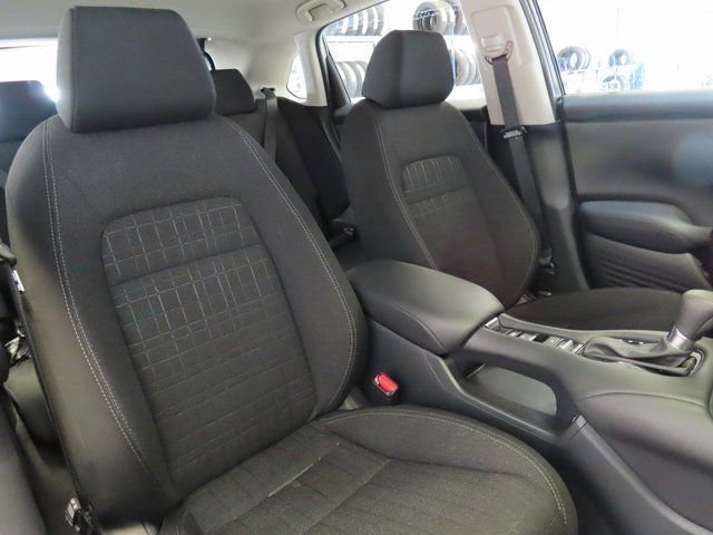 Used 2025 Honda HR-V LX image 6