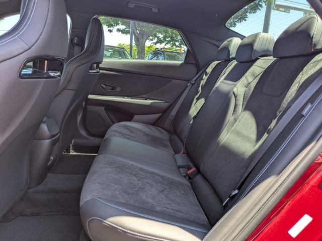 Used 2025 Hyundai Elantra N FWD image 13