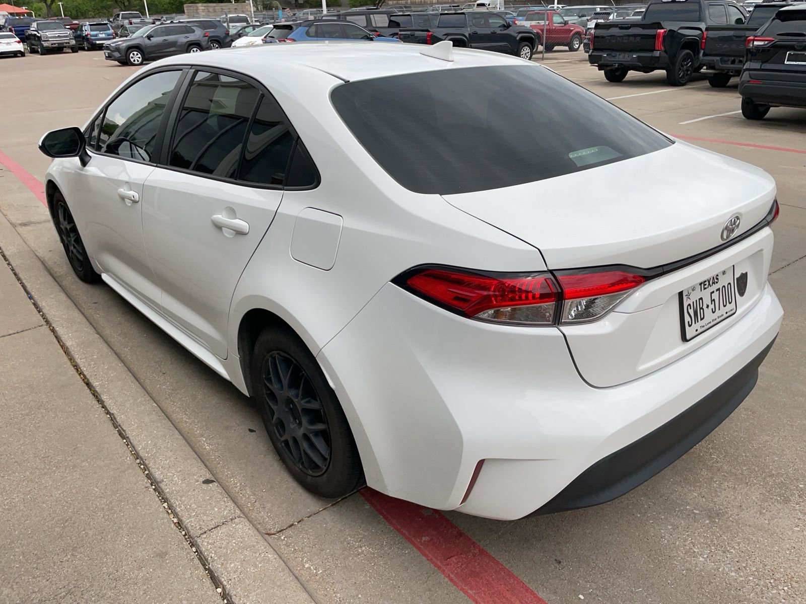 Used 2023 Toyota Corolla LE image 13