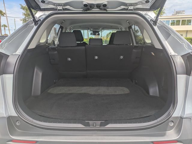 Used 2025 Toyota RAV4 LE AWD/4WD image 13