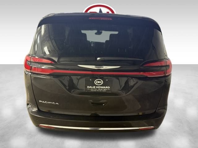New 2026 Chrysler Pacifica Select FWD image 12