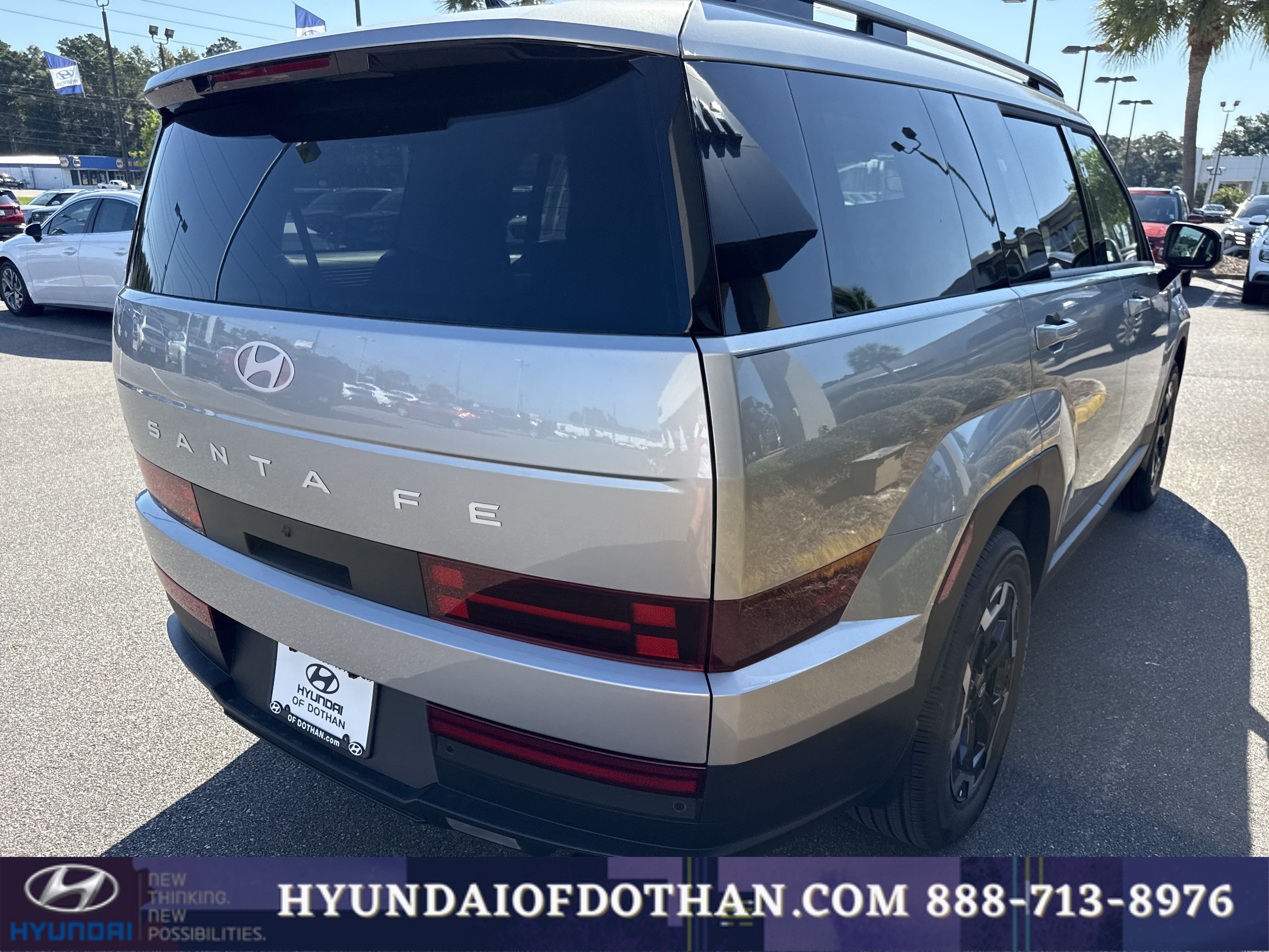 Used 2026 Hyundai Santa Fe SEL FWD image 4