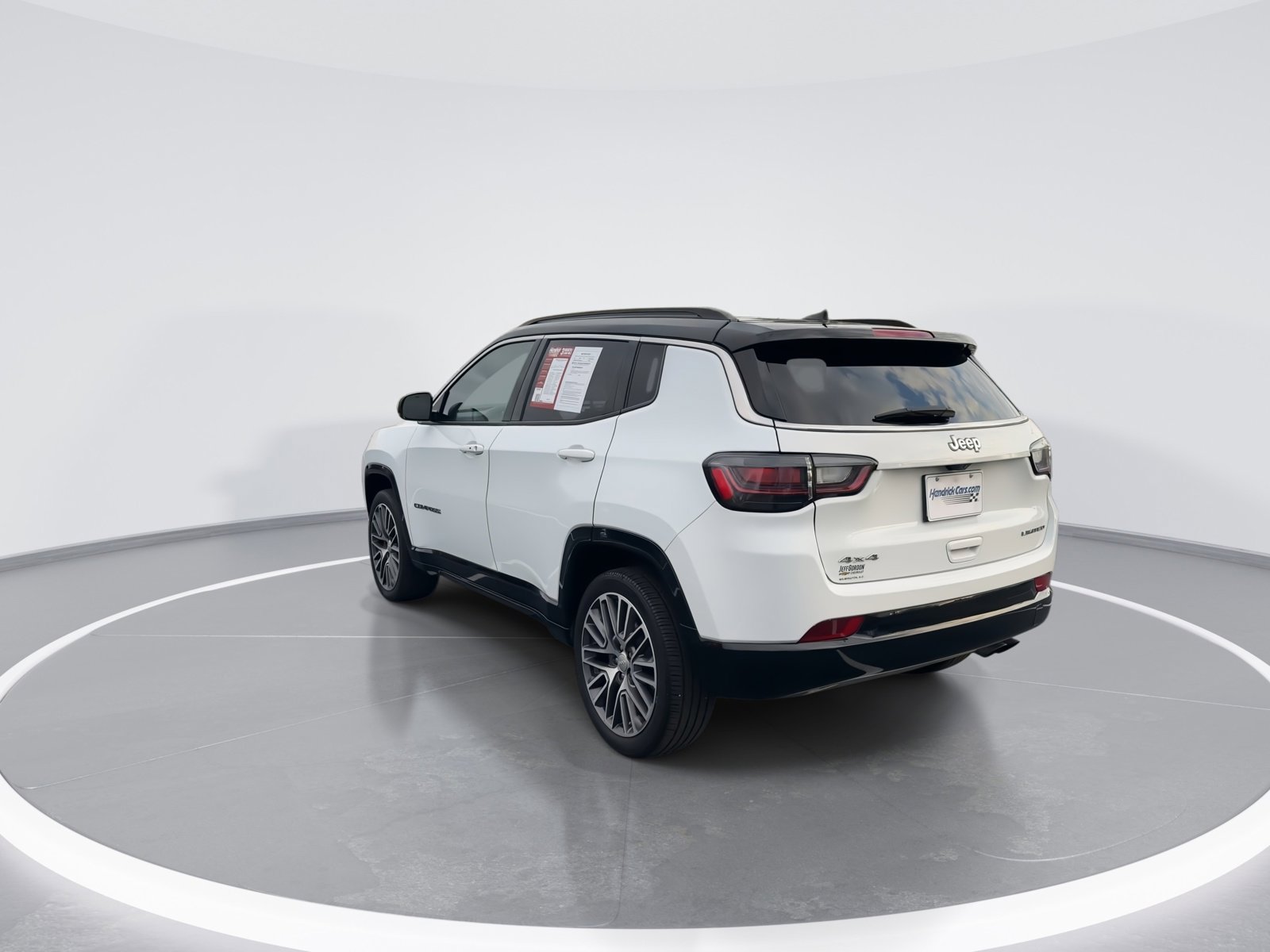 Used 2022 Jeep Compass Limited w/ Elite Group image 7