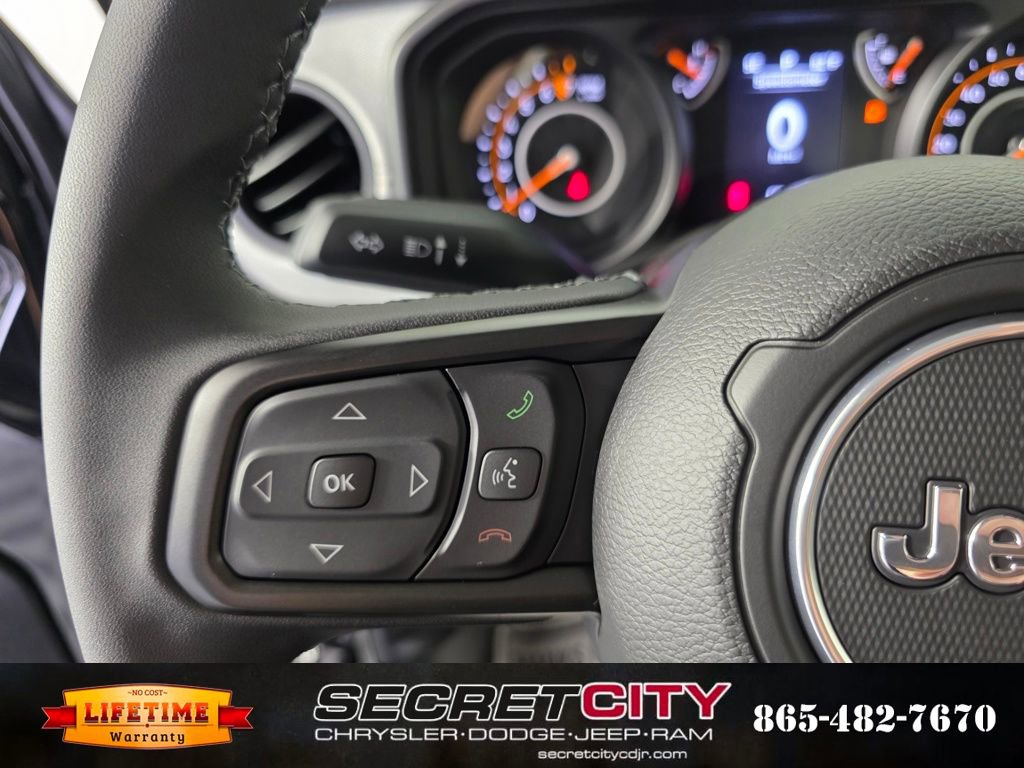 New 2025 Jeep Gladiator Sport AWD/4WD image 17