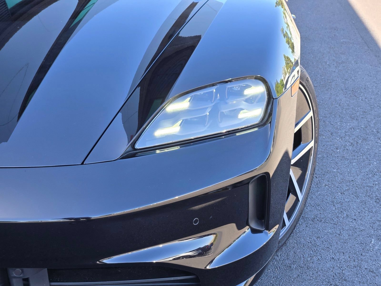 New 2026 Porsche Taycan AWD/4WD image 13
