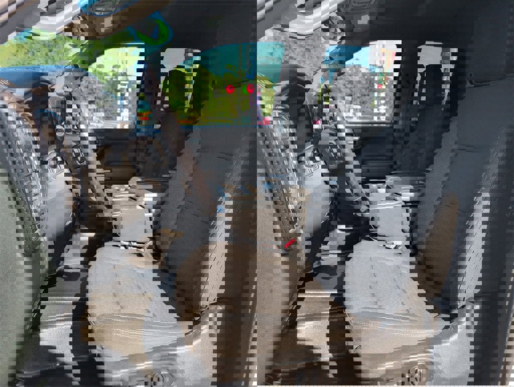 Used 2020 Chevrolet Silverado 1500 LT w/ Convenience Package image 9