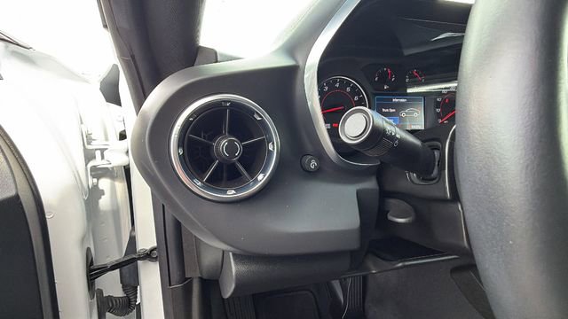 Used 2024 Chevrolet Camaro LT w/ Technology Package image 27