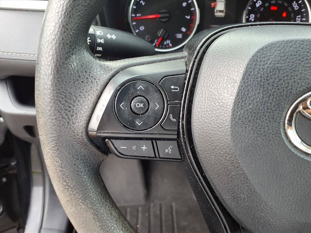 Used 2021 Toyota RAV4 LE AWD/4WD image 30