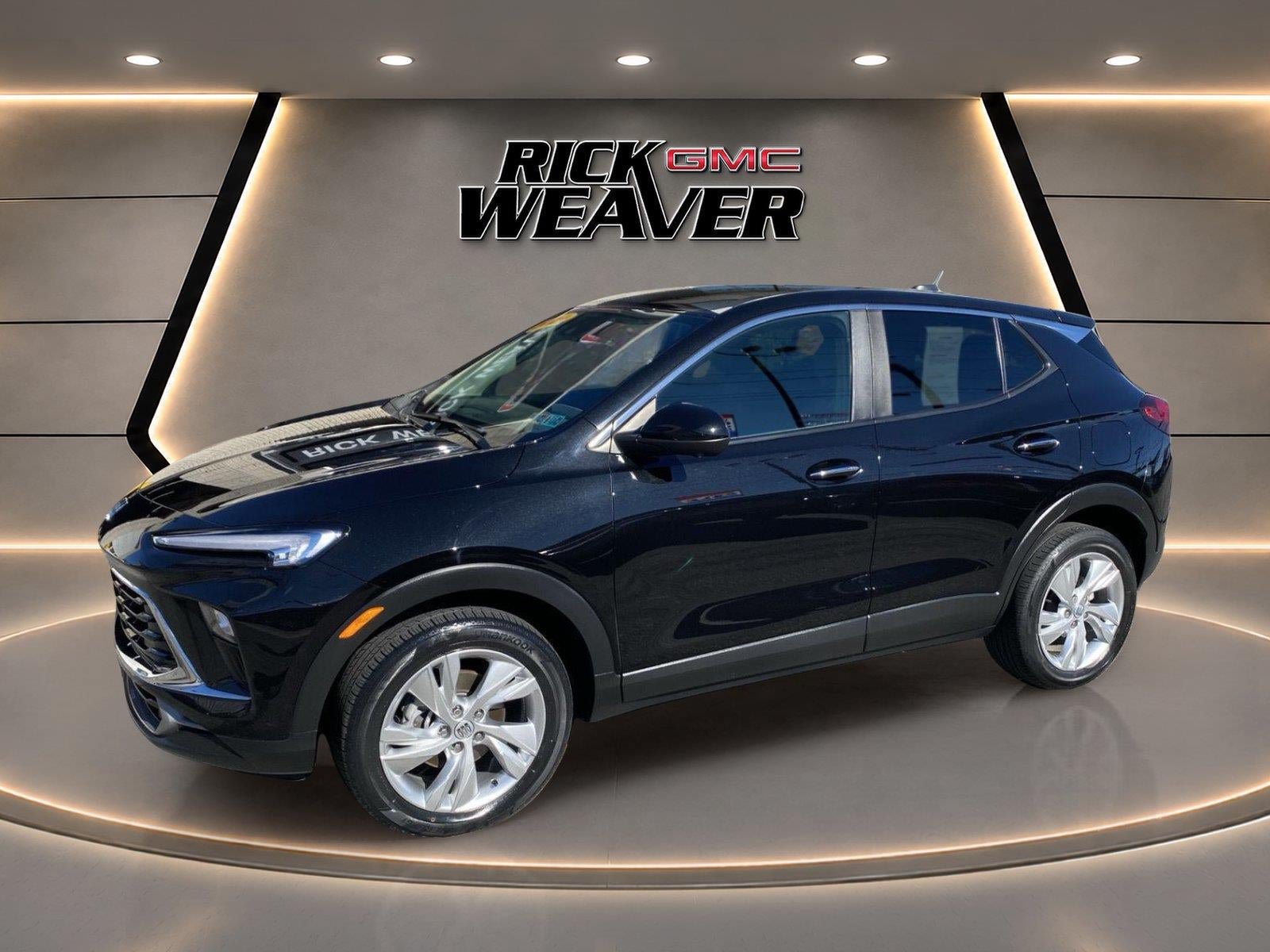 Certified 2024 Buick Encore GX Preferred w/ Comfort Package AWD/4WD image 3