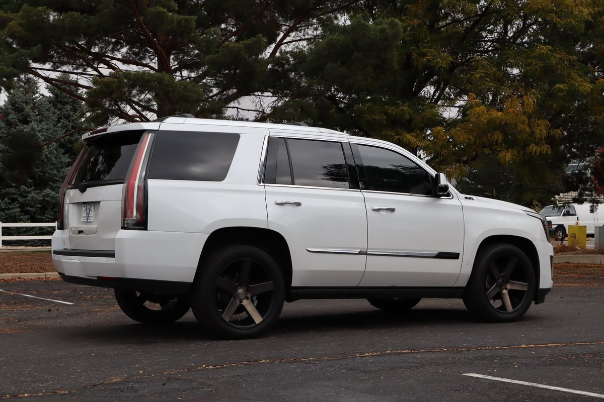 Used 2016 Cadillac Escalade Premium AWD/4WD image 5