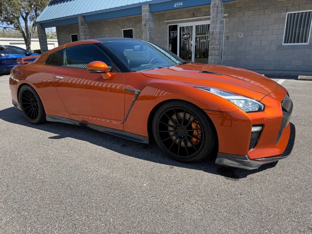 Used 2017 Nissan GT-R Premium AWD/4WD image 9