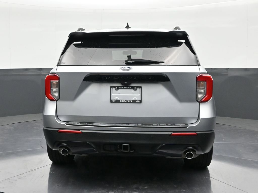 Used 2023 Ford Explorer ST-Line w/ Class IV Trailer Tow Package RWD image 4
