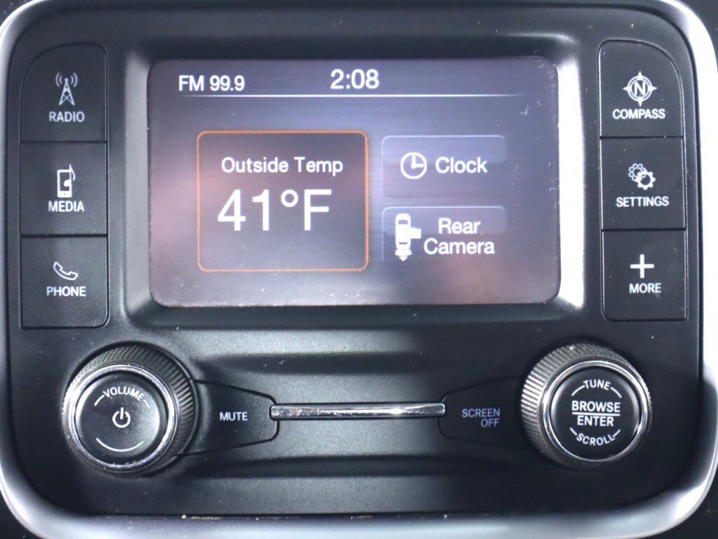Used 2021 RAM 1500 Classic SLT RWD image 23