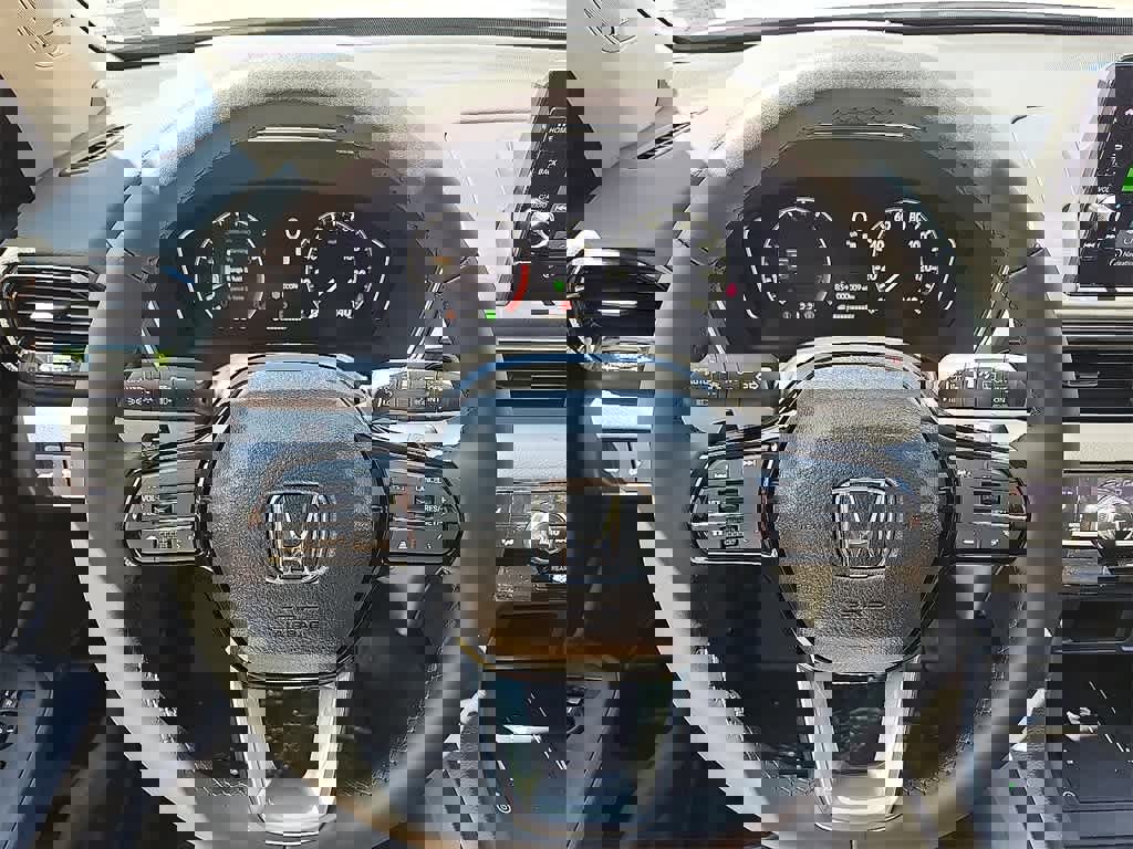 New 2025 Honda Pilot Touring image 16