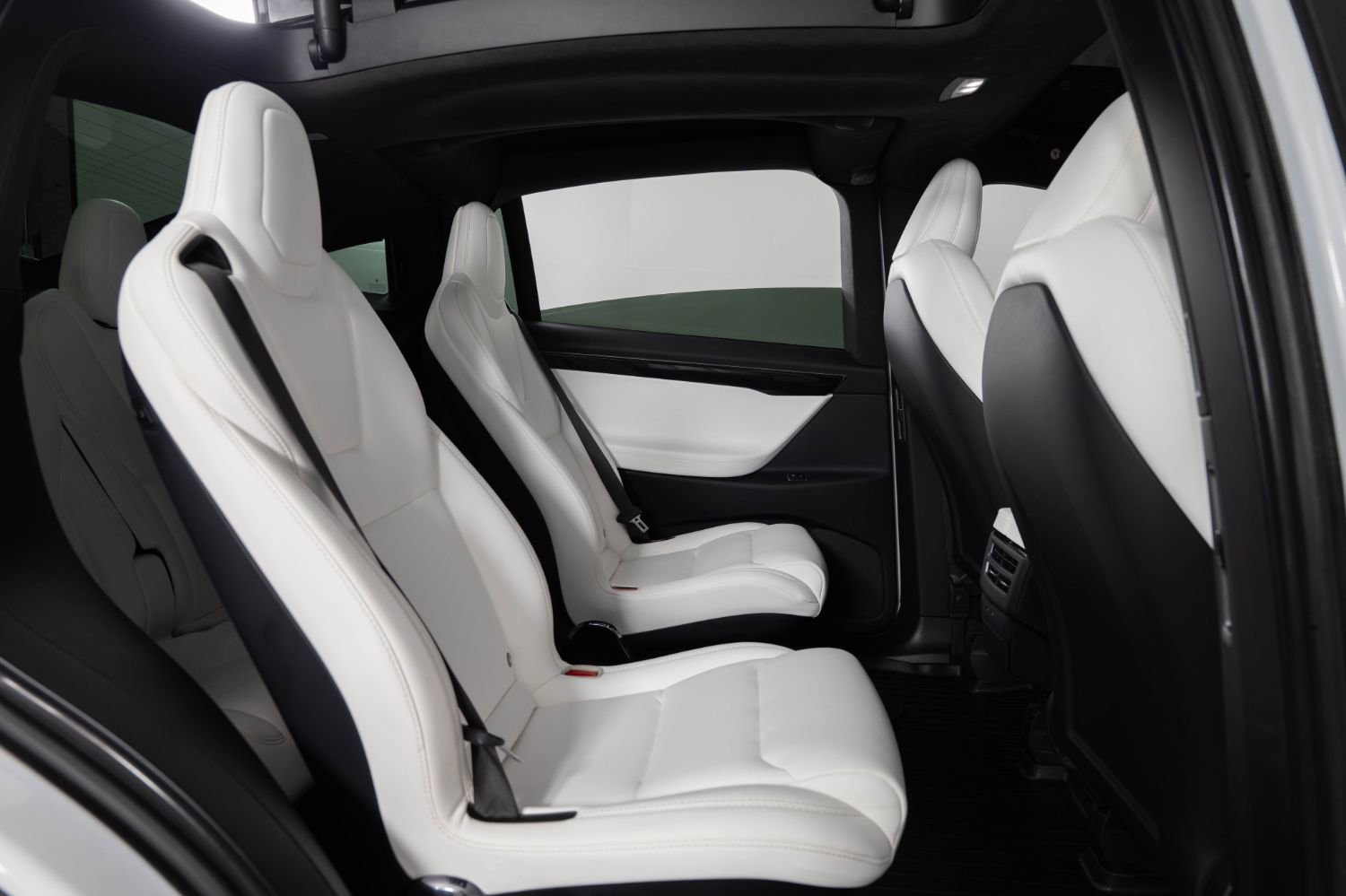 Used 2020 Tesla Model X Long Range image 26