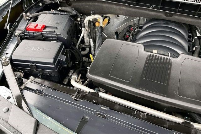 Used 2021 Chevrolet Suburban Premier w/ Premium Package RWD image 35