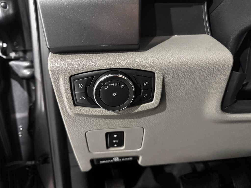 Used 2022 Ford F350 XLT w/ XLT Value Package AWD/4WD image 37