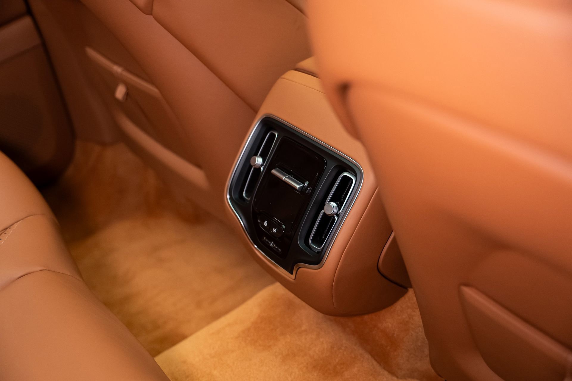 Used 2023 Aston Martin DBX 707 AWD/4WD image 73