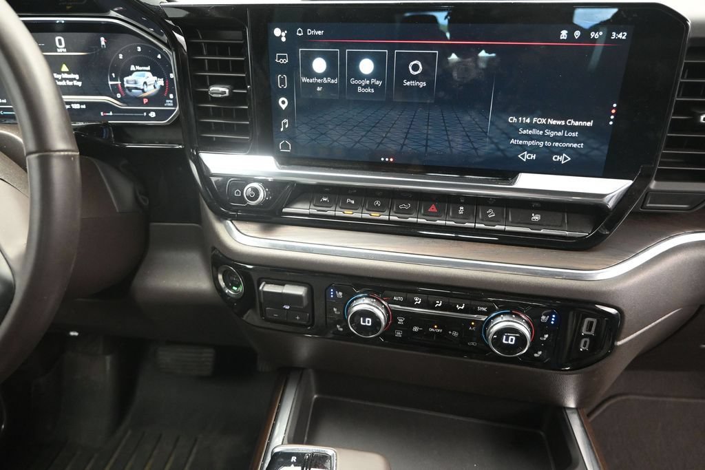 Used 2024 GMC Sierra 1500 SLT AWD/4WD image 29