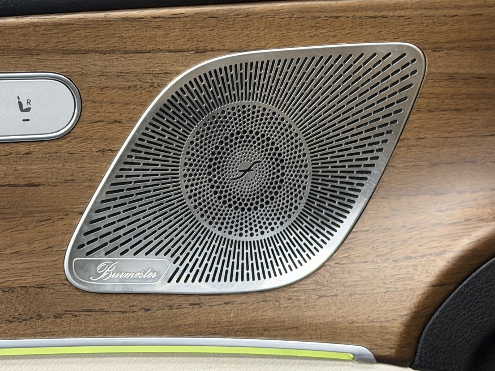 Used 2022 Mercedes-Benz GLE 350 4MATIC image 23