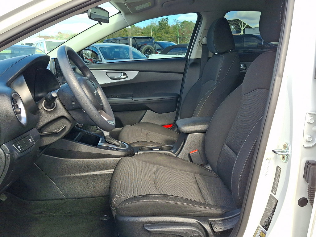 Used 2023 Kia Forte LXS image 24