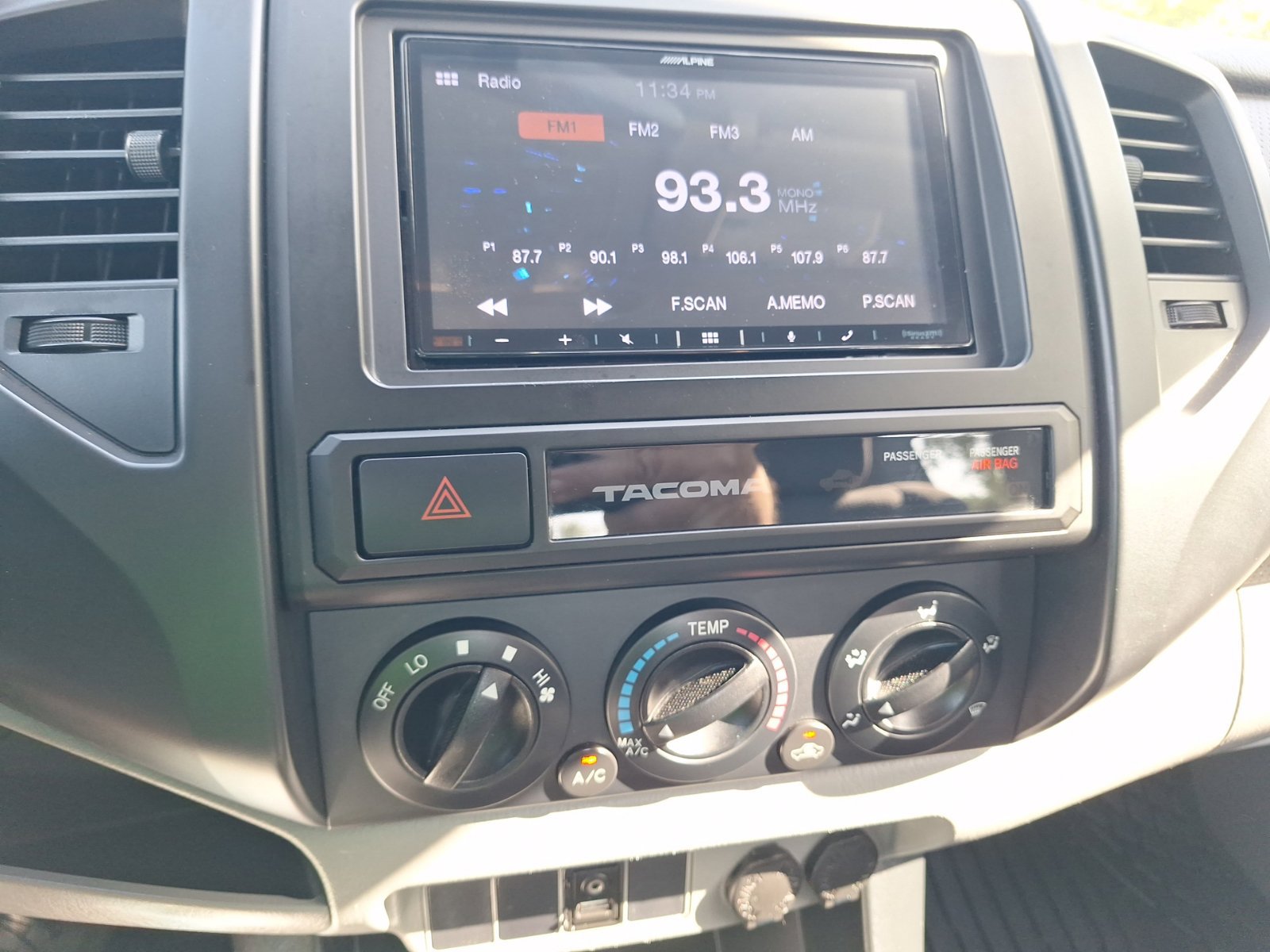 Used 2015 Toyota Tacoma 2WD Access Cab image 27