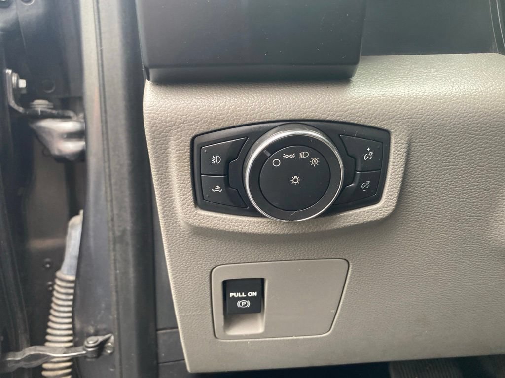 Used 2016 Ford F150 XL w/ Equipment Group 101A Mid AWD/4WD image 18