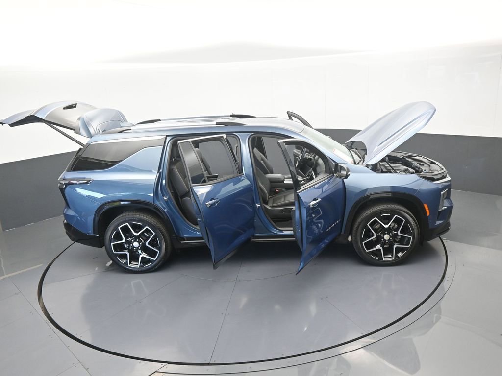 Used 2025 Chevrolet Traverse High Country image 81