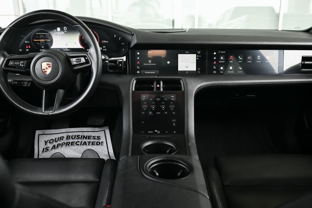 Used 2022 Porsche Taycan 4S AWD/4WD image 31