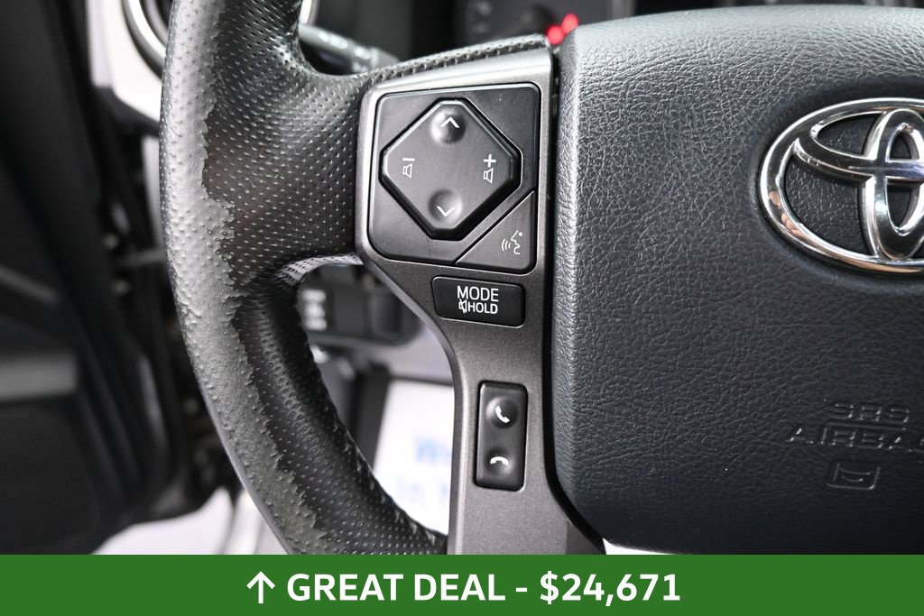 Used 2016 Toyota Tacoma TRD Sport w/ Towing Package AWD/4WD image 32